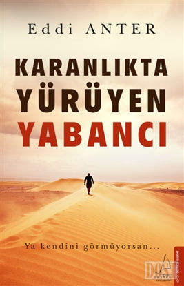 Karanlıkta Yürüyen Yabancı